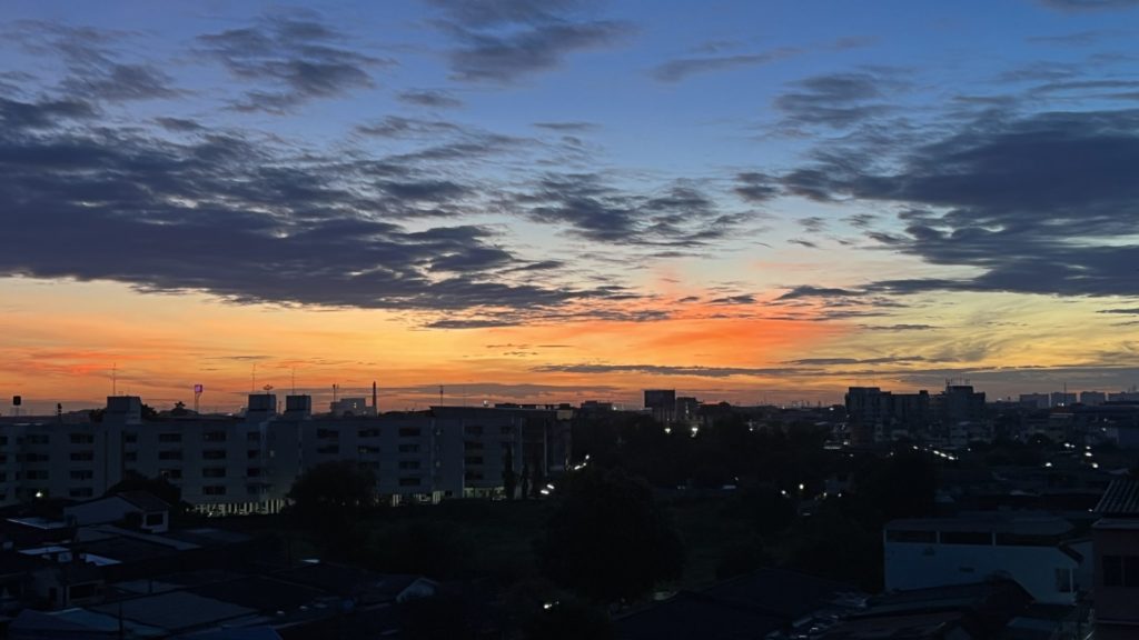 誕生日の夜明け